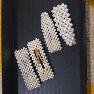 Elegant Pearl Hair Clips Set